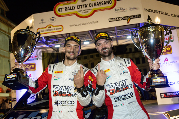 Rally Città di Bassano 2025
Bassano del Grappa VI 10 11 Ottobre 2025
Trofeo Italiano Rally e Coppa Rally di Zona 4 Rally Città di Bassano 2025
Bassano del Grappa VI 10 11 Ottobre 2025
Trofeo Italiano Rally e Coppa Rally di Zona 4