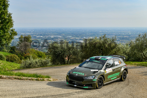 Rally Città di Bassano 2025
Bassano del Grappa VI 10 11 Ottobre 2025
Trofeo Italiano Rally e Coppa Rally di Zona 4 Rally Città di Bassano 2025
Bassano del Grappa VI 10 11 Ottobre 2025
Trofeo Italiano Rally e Coppa Rally di Zona 4