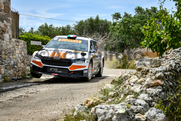 Rally del Salento 2025
Torre San Giovanni LE 23 24 Maggio 2025
Trofeo Italiano Rally Rally del Salento 2025
Torre San Giovanni LE 23 24 Maggio 2025
Trofeo Italiano Rally