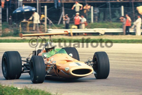 Bruce Mc Laren e Dennis Hulme Bruce Mc Laren e Dennis Hulme