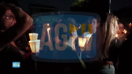 Roma triplice omicidio a Casalotti fiaccolata per la famiglia uccisa