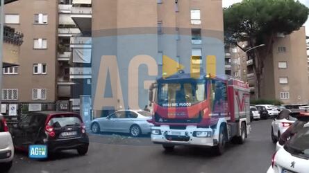 Roma tornado in via dei Prati Fiscali distrutto il mercato rionale. Commerciante in lacrime