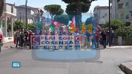 Amendolara Schlein alla manifestazione dopo la strage dei braccianti &laquo;Una vergogna che riguarda tutti&raquo;