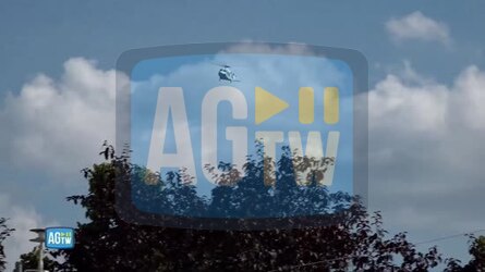 Amatrice Giorgia Meloni alle commemorazioni a dieci anni dal sisma l arrivo tra gli applausi e il ricordo per le vittime