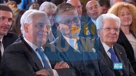 Siparietto Mattarella Bisio &laquo;Dopo il tuo film il cerimoniale disorientato&raquo;