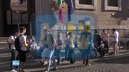 Maturit&agrave; al via la prima prova a Roma studenti tra attesa e concentrazione