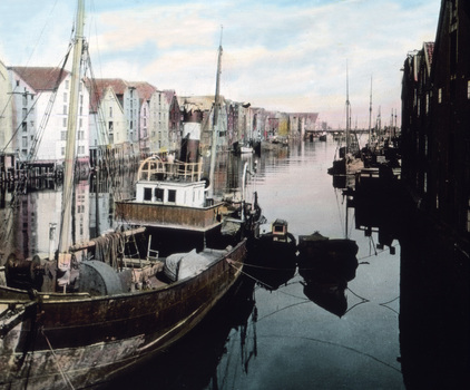 UIG F 030588