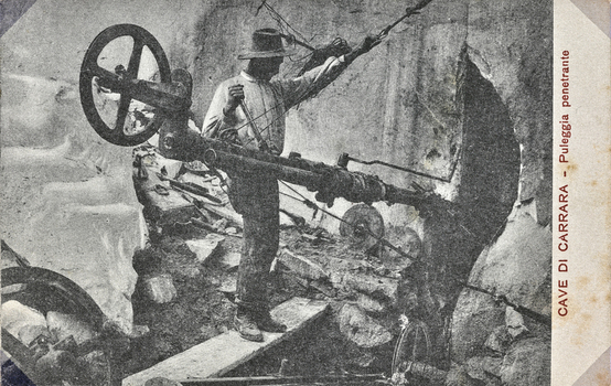 AVQ A 003494
