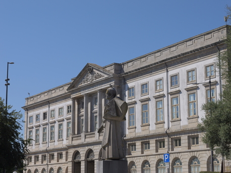 View of the neoclassical architecture of the Museu de Historia Natural e da Ciencia da Universidade with a statue in the foreground in Porto Porto District Portugal. View of the neoclassical architecture of the Museu de Historia Natural e da Ciencia da Universidade with a statue in the foreground in Porto Porto District Portugal.