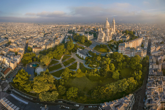 FRANCE. PARIS 75 AERIAL VIEW OF THE SACRE C UR BASILICA COMPLETED IN 1914 AT THE TOP OF MONTMARTRE HILL 11 MILLION VISITORS A YEAR AND THE SECOND MOST VISITED RELIGIOUS MONUMENT IN PARIS