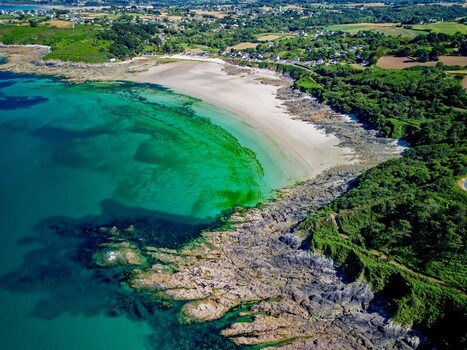 FRANCE. BRITTANY. FINISTERE 29 AERIAL VIEW OF MOULIN DE LA RIVE BEACH LOCQUIREC
