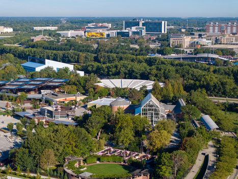 Indianapolis United States 27 September 2026 Aerial view of White River State Park featuring lush greenery modern glass structures and the surrounding urban skyline. Indianapolis United States 27 September 2026 Aerial view of White River State Park featuring lush greenery modern glass structures and the surrounding urban skyline.