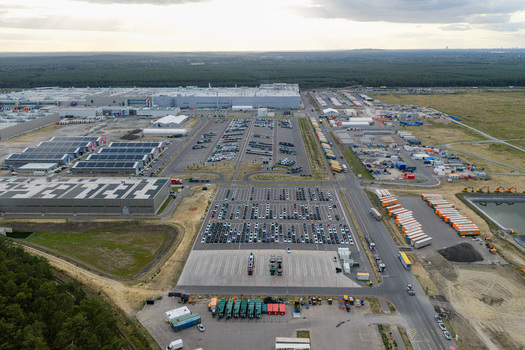 Grunheide Mark Brandenburg Germany 07 September 2026 Aerial view of Tesla Gigafactory Berlin Brandenburg with rows of parked electric vehicles and industrial buildings. Grunheide Mark Brandenburg Germany 07 September 2026 Aerial view of Tesla Gigafactory Berlin Brandenburg with rows of parked electric vehicles and industrial buildings.