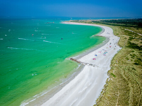 FRANCE. BRITTANY. FINISTERE 29 AERIAL VIEW OF KEREMMA DUNES AND BEACH TREFLEZ