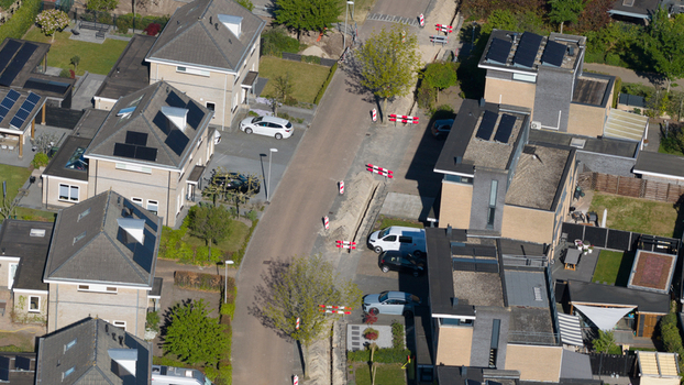 Hoogeveen Netherlands 01 May 2026 Drone view of a hydrogen tube trailer filling station in Erflanden Hoogeveen supporting homes switching from natural gas to hydrogen in the Dutch energy transition. Hoogeveen Netherlands 01 May 2026 Drone view of a hydrogen tube trailer filling station in Erflanden Hoogeveen supporting homes switching from natural gas to hydrogen in the Dutch energy transition.