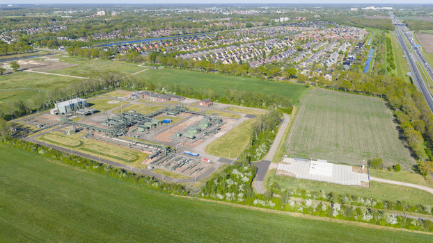 Hoogeveen Netherlands 01 May 2026 Drone view of a hydrogen tube trailer filling station in Erflanden Hoogeveen supporting homes switching from natural gas to hydrogen in the Dutch energy transition. Hoogeveen Netherlands 01 May 2026 Drone view of a hydrogen tube trailer filling station in Erflanden Hoogeveen supporting homes switching from natural gas to hydrogen in the Dutch energy transition.