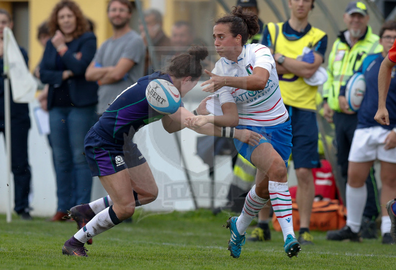 Test Match Donne Novembre 2018, Calvisano (BS), Pata Stadium, 4-11-2018, Italia Femminile v Scozia Femminile. Sara Brattin scarica l\
