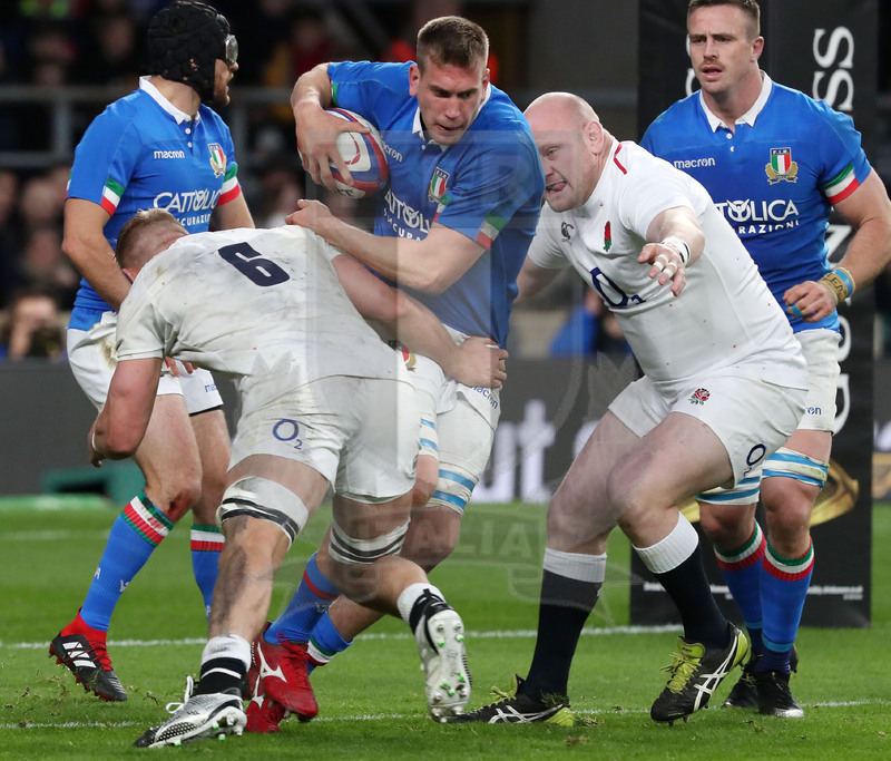 Guinness Sei Nazioni 2019, Round 4, Londra, Twickenham 09/03/2019, Inghilterra v Italia, Federico Ruzza fermato da Shield e Cole. Foto Daniele Resini/Fotosportit