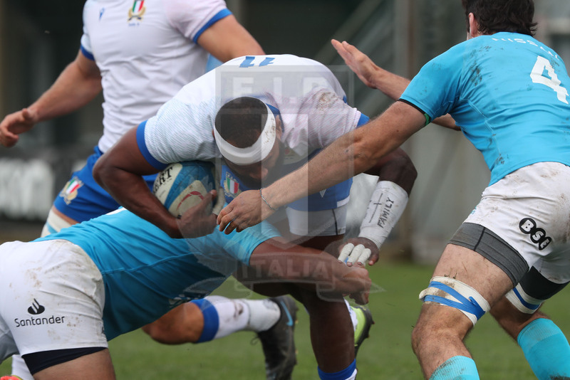 Nazionale A, Test Match 2021, Padova, stadio Plebiscito 14/11/2021, Italia A v Uruguay, una carica di Ratuva Tavuyara. Foto Daniele Resini/Fotosportit