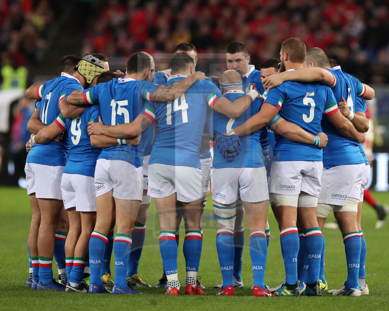 Guinness Sei Nazioni 2019, Round 2, Roma, Stadio Olimpico 09/02/2019, Italia v Galles, il cerchio deglli Azzurri prima del match. Foto Daniele Resini/Fotosportit