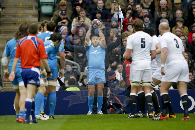 RBS 6 Nazioni 2013, Londra, Twickenham Stadium, 10-03-2013, Inghilterra v Italia.Leonardo Ghiraldini prima di lanciare l\