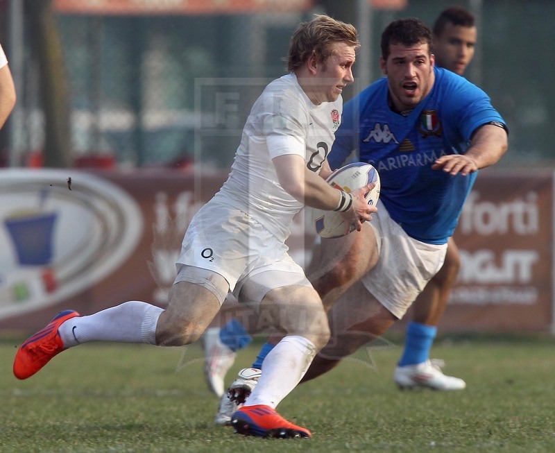 Sei Nazioni 2012, Rovigo, 2012/03/03, Italia U20 v Inghilterra U20, Dan Robson sfugge a Scarsini. Foto Daniele Resini/Fotosportit