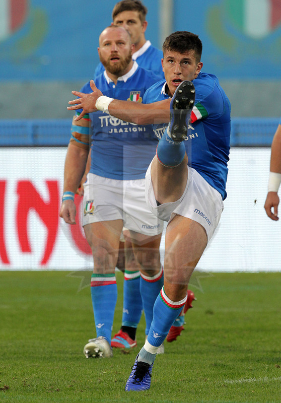 Cattolica Test Match 2018, Firenze, stadio Artemio Franchi 10/11/2018, Italia v Gorgia, Tommaso Allan calcia in touche. Foto Daniele Resini/Fotosportit
