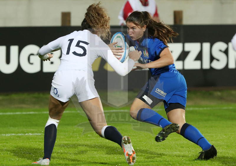 Guinness Sei Nazioni Donne 2020, Round 5, Parma, Cittadella del Rugby 01/11/2020, Italia Donne v Inghilterra Donne, Maria Magatti fronteggiata da Ellie Kildunne. Foto Daniele Resini/Fotosportit