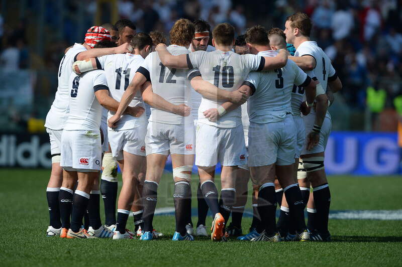 Sei Nazioni 2014, Londra, Roma, stadio Olimpico, 15-03-2014, Italia v Inghilterra, il cerchio degli inglesi durante la gara - foto: Massimiliano Pratelli