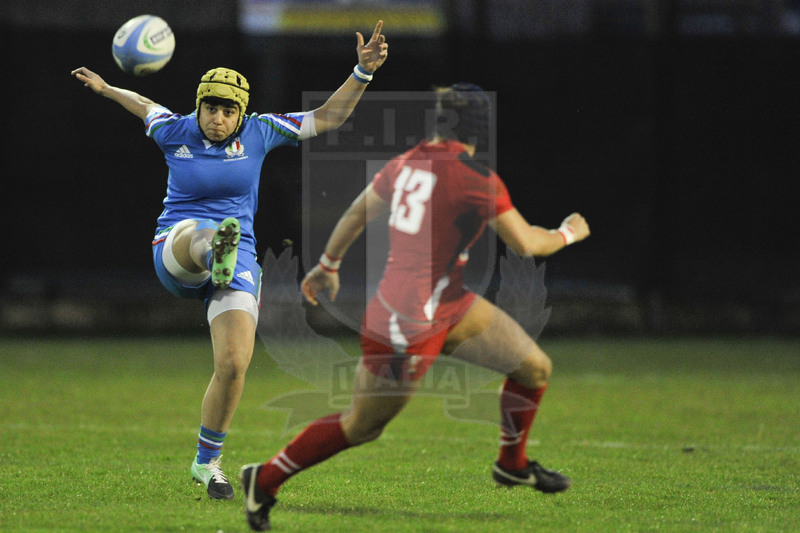 Rbs Sei Nazioni Donne 2015, Padova, stadio Plebiscito, 21-03-2015, Italia Donne v Galles Donne, Beatrice Rigoni al calcio tattico.