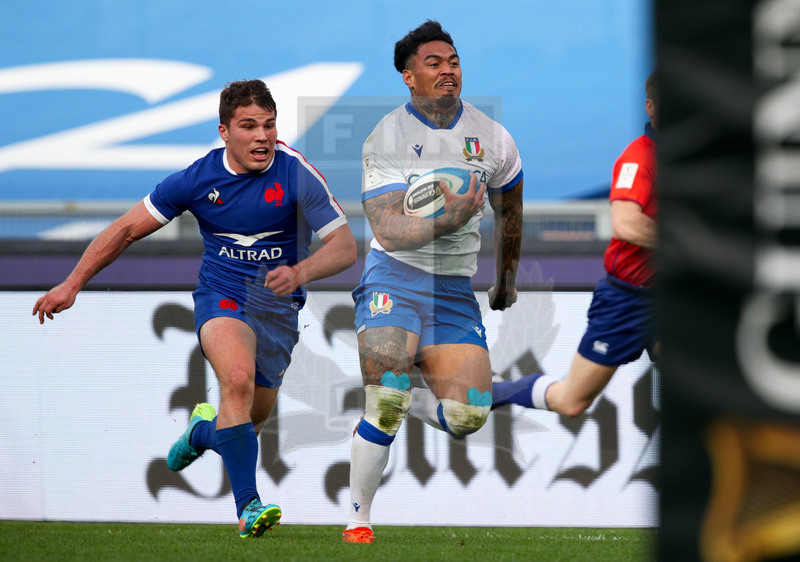 Guinness VI Nazioni 2021, Roma, Stadio Olimpico, 6/02/2021, Italia v Francia. Montanna Ioane lanciato a segnare la meta poi annullata dall\