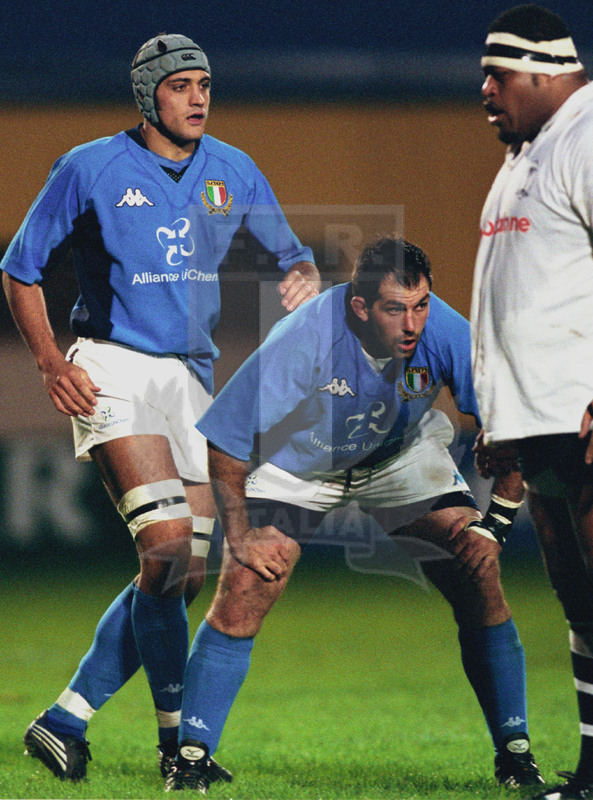 Jaguar Test Match 2001, Treviso, stadio Monigo 10/11/2001, Italia v Fiji, Andrea Muraro e Marco Bortolami schierati in touche. Foto Daniele Resini/Fotosportit