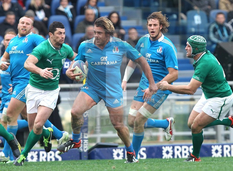 Sei Nazioni 2013, Roma, stadio Olimpico, 16/03/2013, Italia v Irlanda, Andrea Lo Cicero nella difesa fra Kearney e Best.