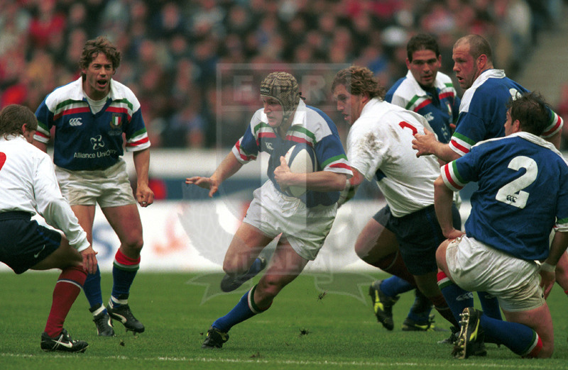 Lloyds TSB Sei Nazioni 2000, Round 5, Parigi, Stade de France 01/04/2000, Francia v Italia, break di Matthew Pini. Foto Daniele Resini/Fotosportit