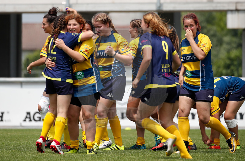 Finali Trofeo Interregionale U16 e Coppa Italia Femminile Seniores Femminile "Trofeo Rebecca Braglia", Calvisano (BS), Pata Stadium, 2-3 Giugno 2018. Le ragazze del Villorba festeggiano la vittoria al termine della finale per il Trofeo Interregionale U16. Foto: Roberto Bregani @ fotosportit