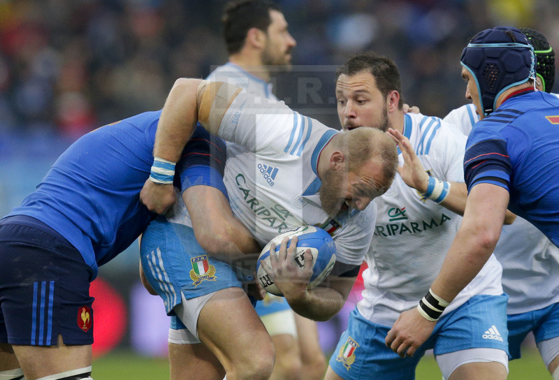 RBS 6 Nazioni 2015, Roma, Stadio Olimpico, 15-03-2015, Italia v Francia. Una carica di Leonardo Ghiraldini.. Foto: Roberto Bregani/Fotosportit