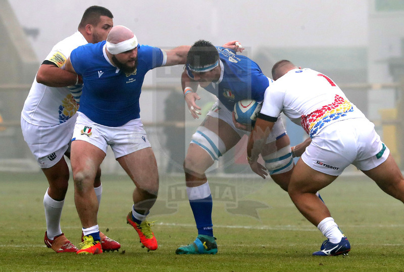 Test match, Parma, stadio Lanfranchi 18/12/2021, Italia Emergenti v Romania, una carica di Cristian Stoian con Filippo Alongi in sostegno. Foto Daniele Resinii/Fotosportit