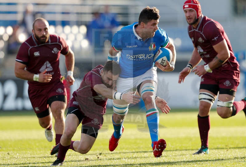 Cattolica Test Match 2018, Firenze, stadio Artemio Franchi 10/11/2018, Italia v Gorgia, Sebastian Negri inseguito da Vasil Lobzhanidze. Foto Roberto Bregani.