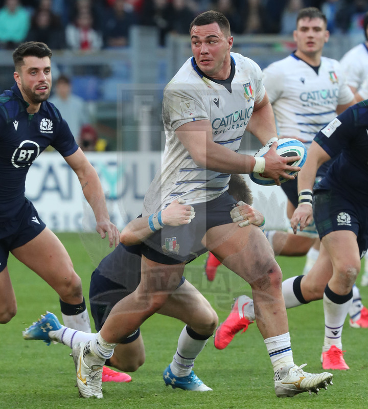 Guinness Sei Nazioni 2020, Round 3, Roma, Stadio Olimpico 22/02/2020, Italia v Scozia, Giosué Zilocchi, placcato, cerca il sostegno. Foto Daniele Resini/Fotosportit.