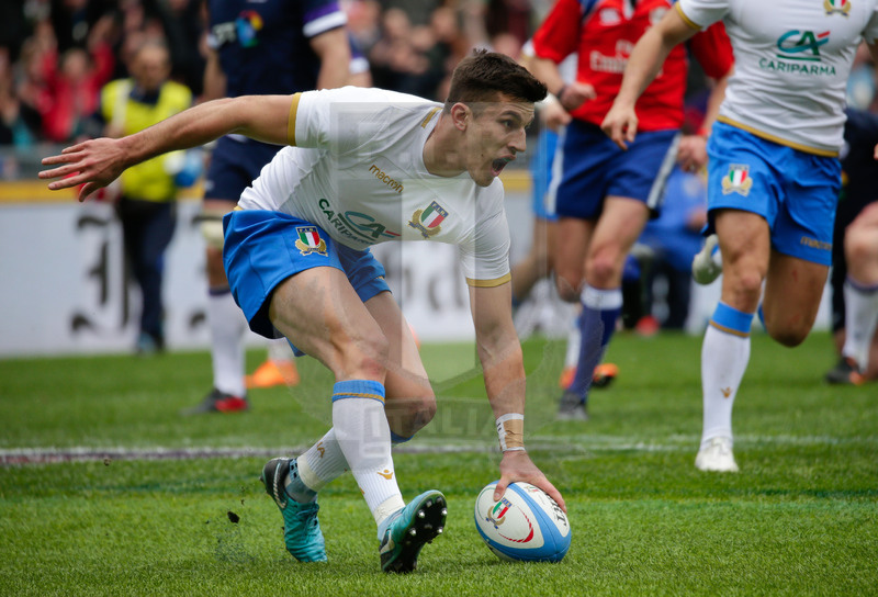 Natwest Sei Nazioni 2018, Roma, Stadio Olimpico, 17/03/2018, Italia v Scozia. Tommaso Allan schiaccia in meta. Foto: Roberto Bregani/Fotosportit