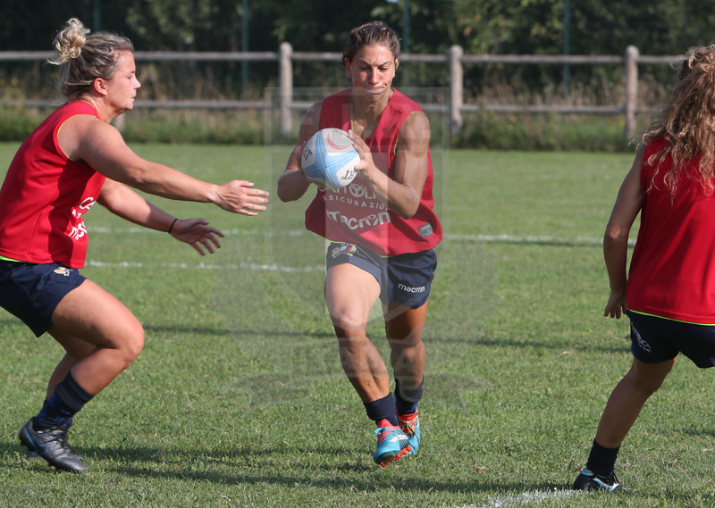 Raduno Nazionale Italiana Donne, Parma, Cittadella del Rugby 13/09/2020, Sofia Stefan attacca la linea su Giulia Cerato. Foto Daniele Resini/Fotosportit