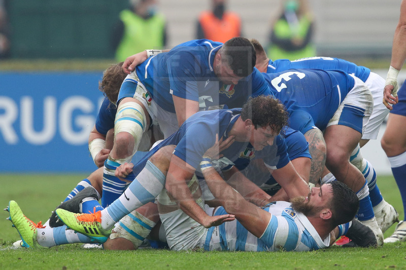 Autumn Nations Series 2021, Treviso, Stadio di Monigo, 13-11-2021, Italia vs Argentina. Michele Lamaro e Marcos Kremer. Foto: Roberto Bregani/Fotosportit