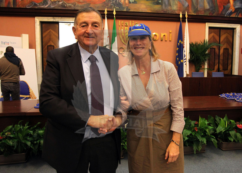 Cerimonia di consegna dei Cap alle atlete delle Nazionali femminili, Roma, salone d\