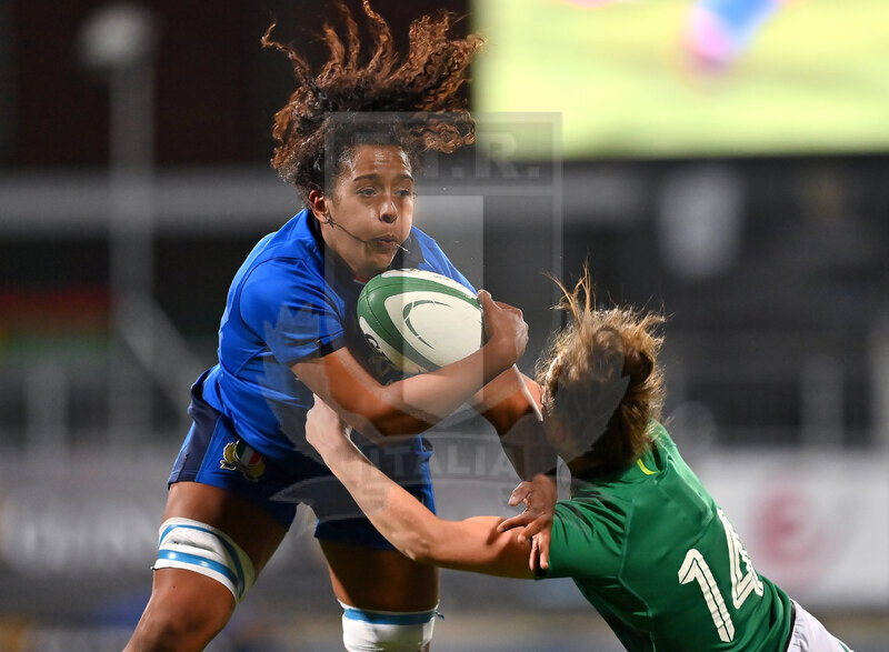 Sei Nazioni 2020 Donne, Round 4, Dublino, Donnibrook, Energia Park 24/10/2020, Irlanda Donne v Italia Donne,Giada Franco difende palla da Laura Sheehan. Foto Brendan Moran/Fotosportit