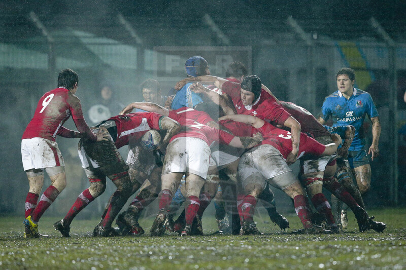 RBS 6 Nazioni U20 2013, Viterbo, Stadio Enrico Rocchi, 22-02-2013, Italia U20 v Galles U20. Una maul in avanzamento dei gallesi