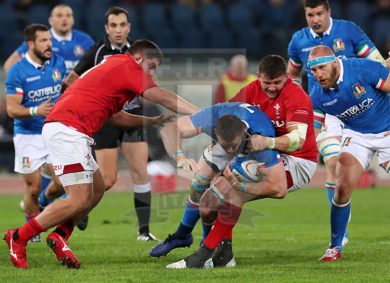 Guinness Sei Nazioni 2019, Round 2, Roma, Stadio Olimpico 09/02/2019, Italia v Galles, Bram Steyn portato a terra. Foto Daniele Resini/Fotosportit