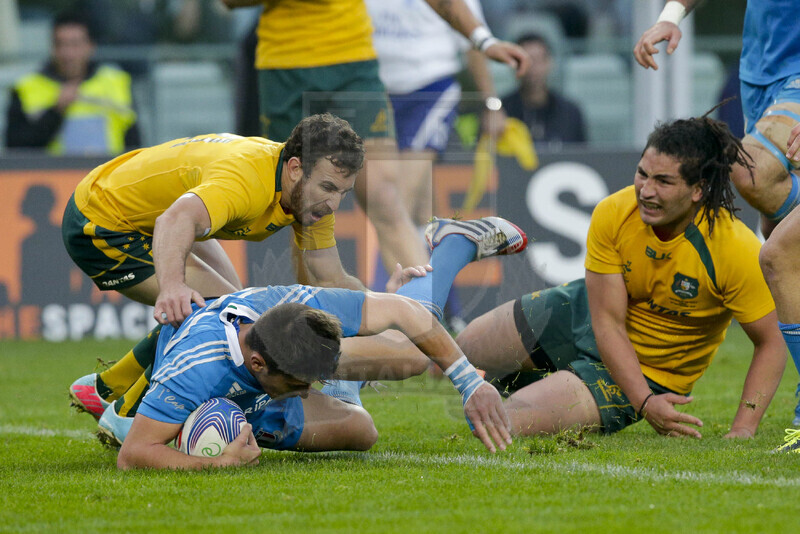 Cariparma Test Match 2013, Torino, Stadio Olimpico, 9-11-2013, Italia v Australia. Tommaso Allan schiaccia in meta Foto Roberto Bregani