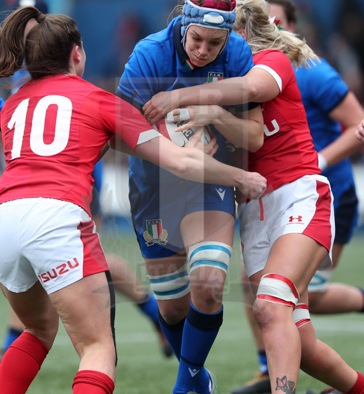 Guinness Sei Nazioni Donne 2020, Cardiff, Arms Park 02/02/2020 Galles Donne v Italia Donne, Elisa Giordano impatta e difende palla. Foto Daniele Resini/Fotosportit