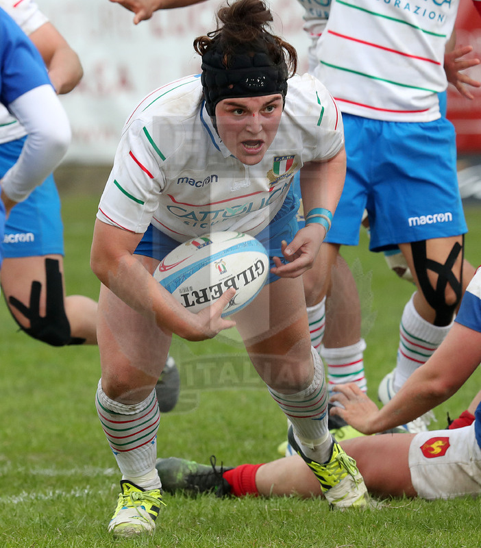 Guinness Sei Nazioni 2019 Donne, Padova, stadio Plebiscito 17/03/2017, Italia Donne v Francia Donne, una carica di Melissa Bettoni. Foto Daniele Resini/Fotosportit