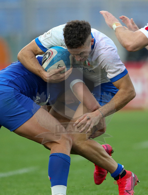 Guinness VI Nazioni 2021, Roma, Stadio Olimpico, 6/02/2021, Italia v Francia. Jacopo Trulla placcato da Arthur Vincent. Foto Roberto Bregani/Fotosportit